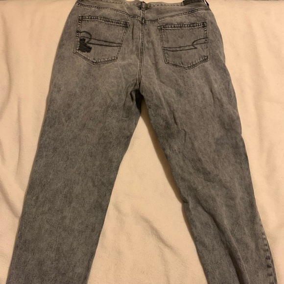 American Eagle Mom jeans, size 14R - Picture 4 of 4